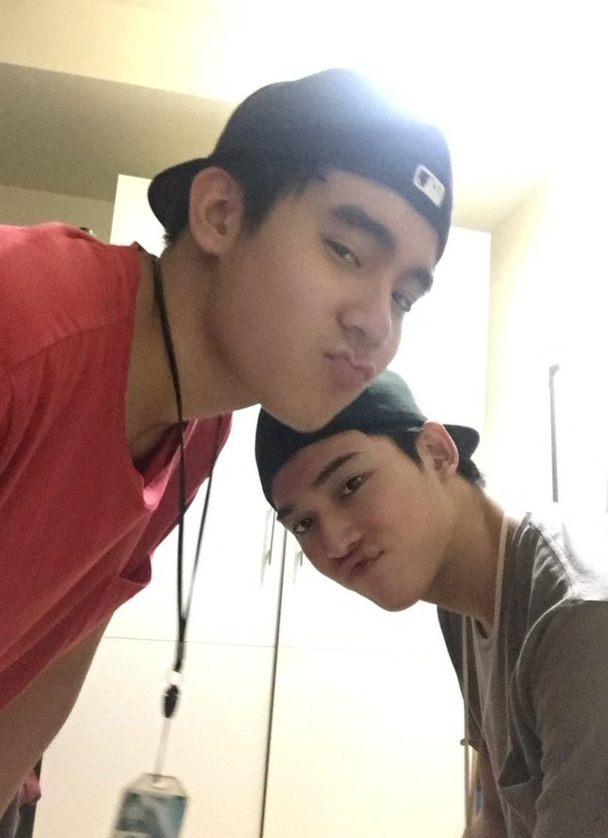 _fabby's tweet photo. @brentdaily_ Alam mo kung ano yung mas totoo? Hindi kasi sila talo ni mika in the first place. Alam ni @manalo_kitkit yan 🤭🏳️‍🌈 Mika “cover girl ni brent” Salamanca. #ManggagamitFamily https://t.co/oWl0AAc4Op