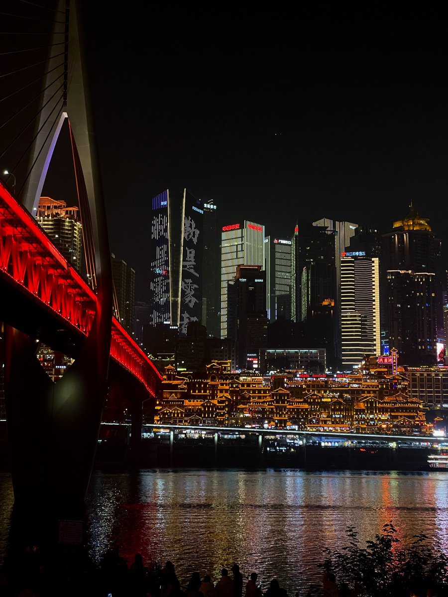 yum_good_yum's tweet image. 충칭 너무 매력적인 도시였고 음식들도 너무 맛있어서 일주일이 어떻게 지나갔는지 모르겠음