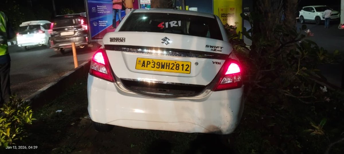 MuraliMK09's tweet photo. Near RGIA, Hyderabad today around 4:00am, my sister (5 months pregnant) & her mother met with a serious accident while traveling in an Uber, just 5 mins from the airport. This is because of Negligence and unskilled driver of @Uber_India, after this incident we were been informed by locals, immediately we informed to local Police by dailing 100 and also to 108. Police arrived after 40 mins, ambulance after 1 hour despite repeated calls @TelanganaDGP @TelanganaCOPs . After 1 hour they shifted to the nearest hospital. 
This is how our emergency response team is working in Telangana.Clear negligence by emergency services and Uber. No response yet. Unacceptable.
Now the Condition of my sister is very critical and undergoing surgery at @YashodaHospital hitec city.I sincerely request CM sir @revanth_anumula to kindly look into this incident and do the justice and don't leave who ever cause to this imcident🙏🏻
@TelanganaCMO @KTRBRS