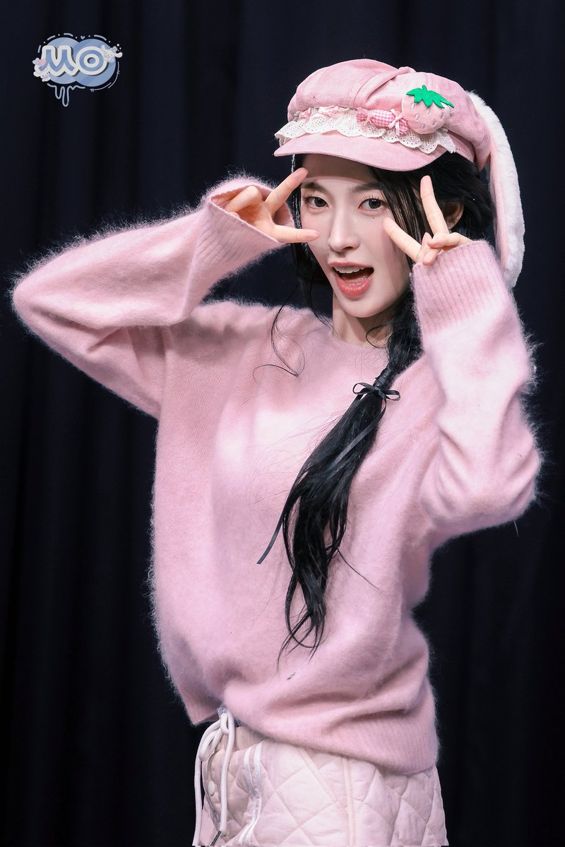 arinni0618's tweet photo. 260110 아린 시그팬사인회
 #ARIN #오마이걸 #OHMYGIRL #아린 @Arin_ATRP_
    (\⑅(\     딸기공주
໒꒰ྀི˶´˘`˵꒱ྀི১ https://t.co/q9fdM3x4ag