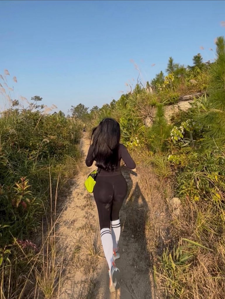 𝒴𝓊𝓇𝒾𝒾 tweet media