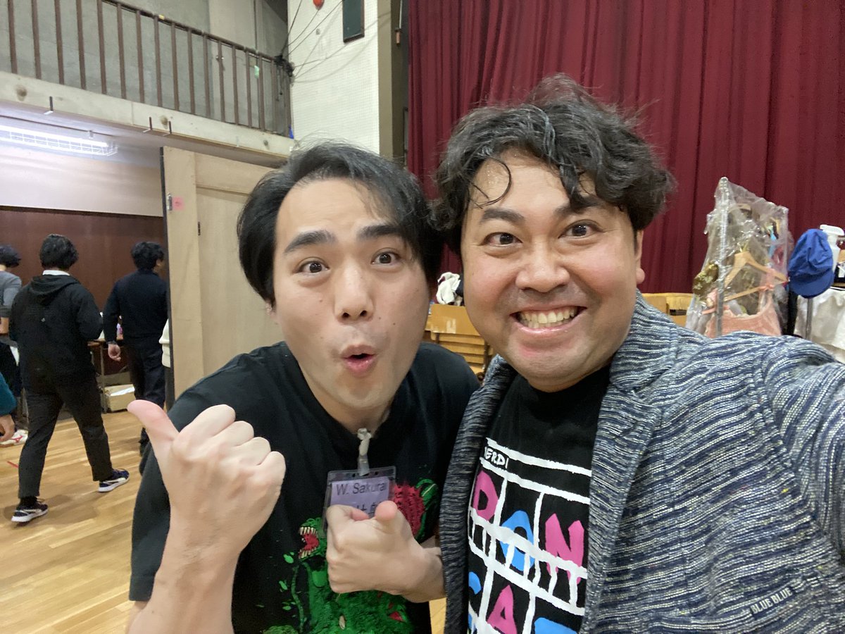 kenshomaekawa's tweet image. 二期会カヴァレリア・ルスティカーナ✖️道化師の稽古が白熱してます！前川は2/12、14、トゥリッドゥ役で出演致します。先日は二期会合唱団様と稽古。昨年「注文の多い料理店」紳士役で相方だったワタル、プリンスオペラ「トスカ」でご一緒してるテノール山本君と写真撮っちゃいました。