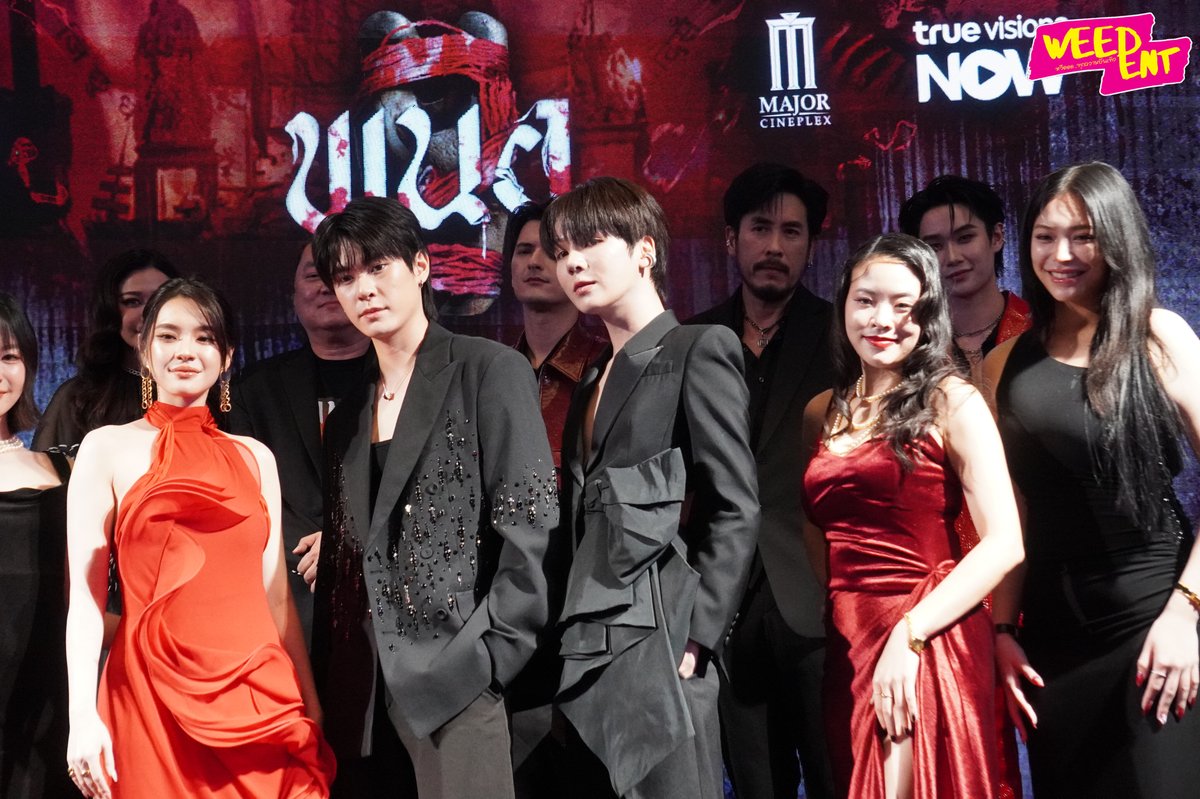 " เฌอปราง - แจ็คกี้ -พิมมา พร้อมทีมนักแสดงนำ " ในงาน  Gala Premiere ภาพยนตร์เรื่อง " พนอ2 " 

JACKIE AT PANOR2 GALA
#JACKIE_PANOR2
#CherprangAreekul
#Pimma_PiXXiE
#JackieJackrin 
#พนอ2 #PANOR2