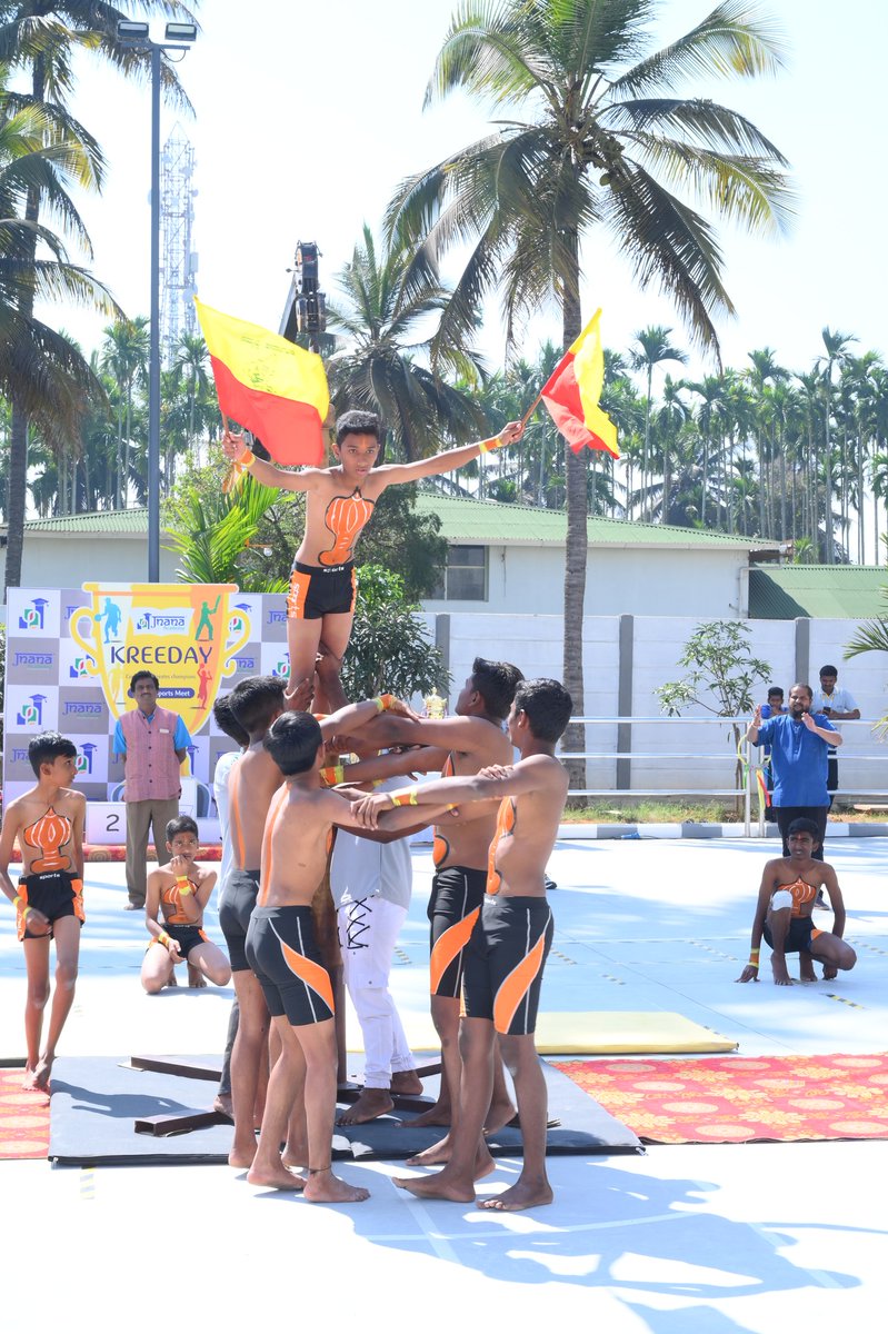 jnanaacdemey's tweet photo. Kreeday 2025 – Jnana Academy | 14 Dec 2025
🔥Mallakhamba & Rope Activity stole the spotlight with stunning strength, balance, agility, and teamwork. Our Jnanites truly rocked the field! 👏💪
#Kreeday2025 #JnanaAcademy #JnanitesRock #Mallakhamba #RopeActivity https://t.co/Q5YpsAe8oA