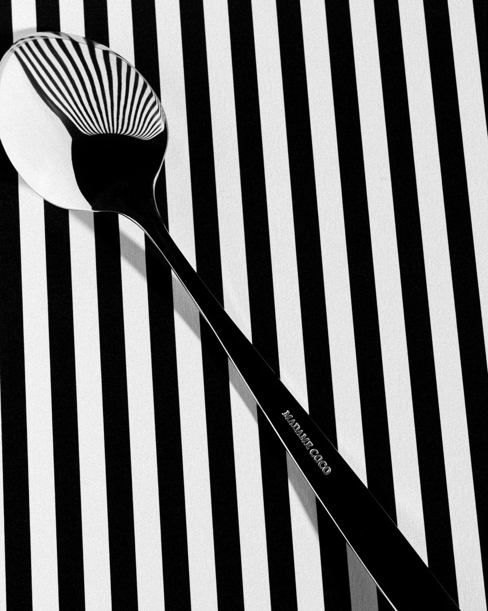 MadameCocoTR's tweet photo. Sofranın ritmini tamamlayan tasarımlar, Madame Coco’da.
Bir sofrayı tamamlayan son dokunuş sence nedir?
#BrandStory #DesignPhilosophy #QuietLuxury #BlackAndWhite #MadameCoco https://t.co/gJ08hySAKs