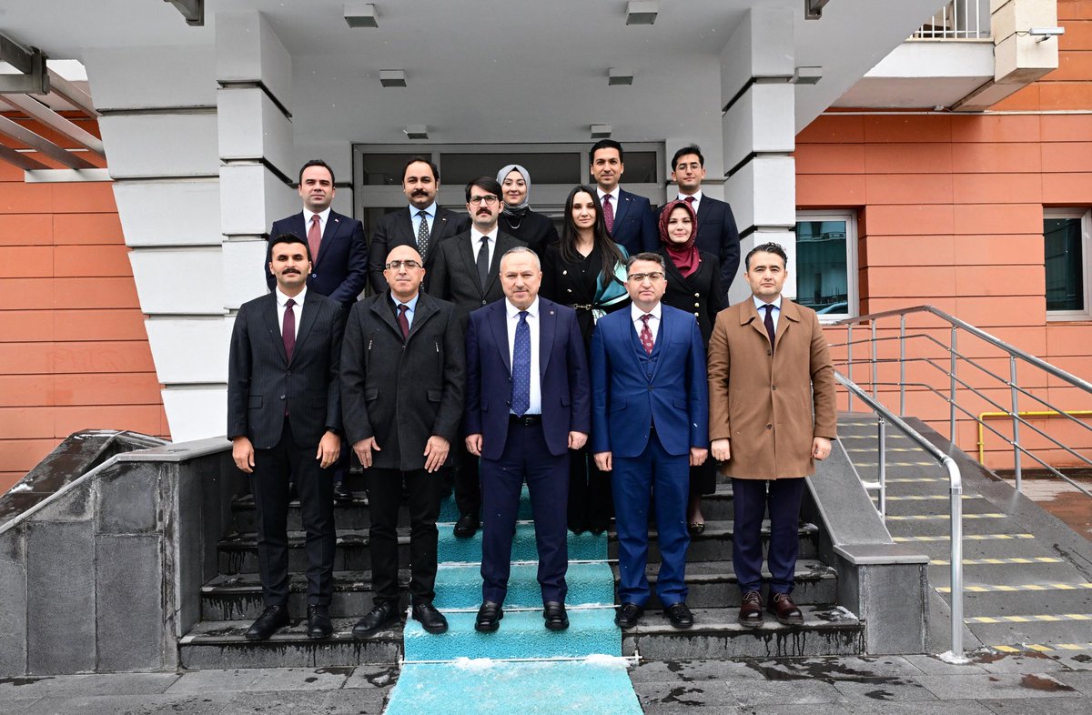 Kaymakamımız Ömer Coşkun, Nevşehir Valimiz Sayın Ali Fidan’ın ev sahipliğinde, ilimizde görev yapan vali yardımcıları ve ilçe kaymakamları ile birlikte 10 Ocak İdareciler Günü münasebetiyle düzenlenen programa katıldı. 🇹🇷🤝

#NevşehirValiliği #Kaymakamlık #İdarecilerGünü