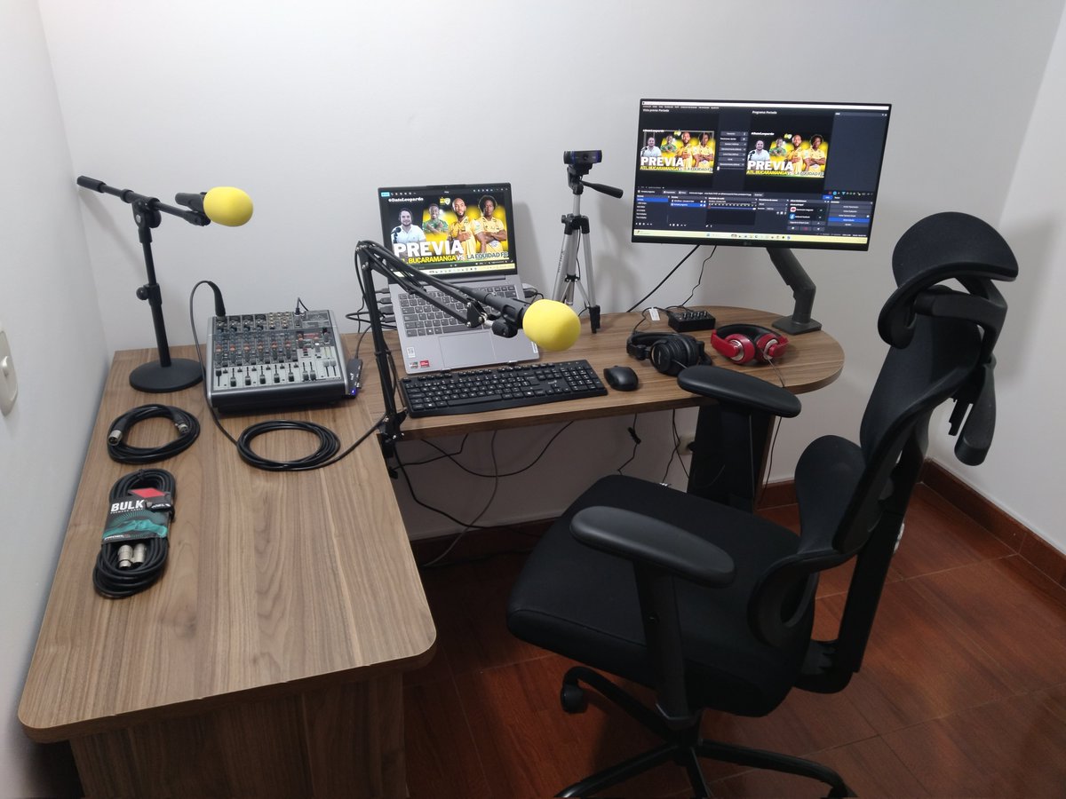 ¡FIN DE LAS VACACIONES!

La mejor productora del streaming y este servidor les deseamos un gran 2026 🙌🏼⚽

Los esperamos este jueves 15 de enero a las 9 p. m. en el inicio de nuestra sexta temporada al aire a través de <a href="/DatoLeopardo/">Didier Saúl Niño Albarracín</a> Radio-TV 🎙️📻📺

🔴 <a href="/YouTube/">YouTube</a>
🔵 <a href="/facebook/">Facebook</a>