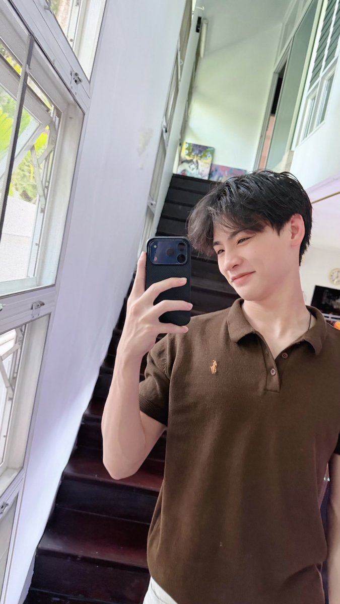 มีเด็กแถวนี้กำลังจะอายุครบ 20 แล้วล่ะ จะโตแล้วหรอเนี่ย ในสายตาพี่อิงค์ซัพยัง 2 ขวบอยู่เลยนะ 🥺🫳🏻

#ingasavanund : <a href="/ingasavanund/">ingasavanund</a> 💙🌷✨