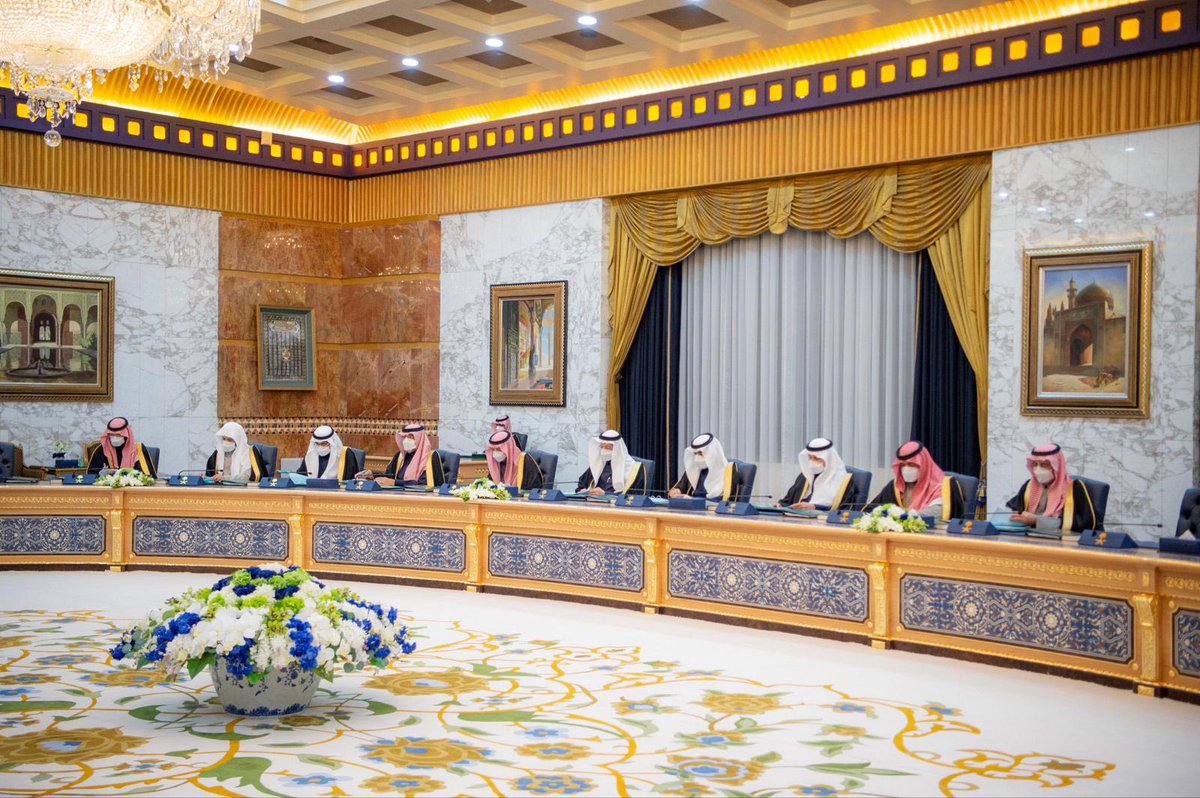 Badermasaker's tweet image. سيدي #خادم_الحرمين_الشريفين يرأس جلسة #مجلس_الوزراء في الرياض.
