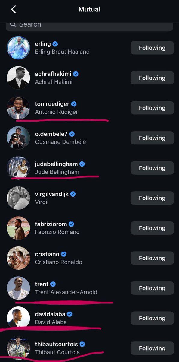 حبيب نور محمدوف

لا يوجد شيء اسمه الوفاء 

قبل عام توسلوا إليه، والآن طردوه بسبب أطفال مدللين 

تشابي أنت الأفضل

مستوعبين قال هالكلام ولاعبين مدريد يتابعونه😰😰😰😰😰😰؟