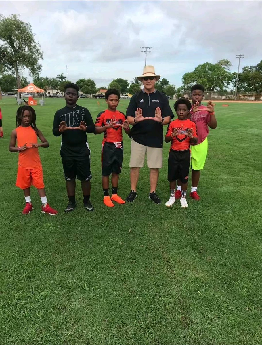 NordyCane2's tweet image. S/O to get @MarkRicht getting out in the community in 2016. The fruits of this labor paying off in 2026 as young Mali stands next to him on the right.