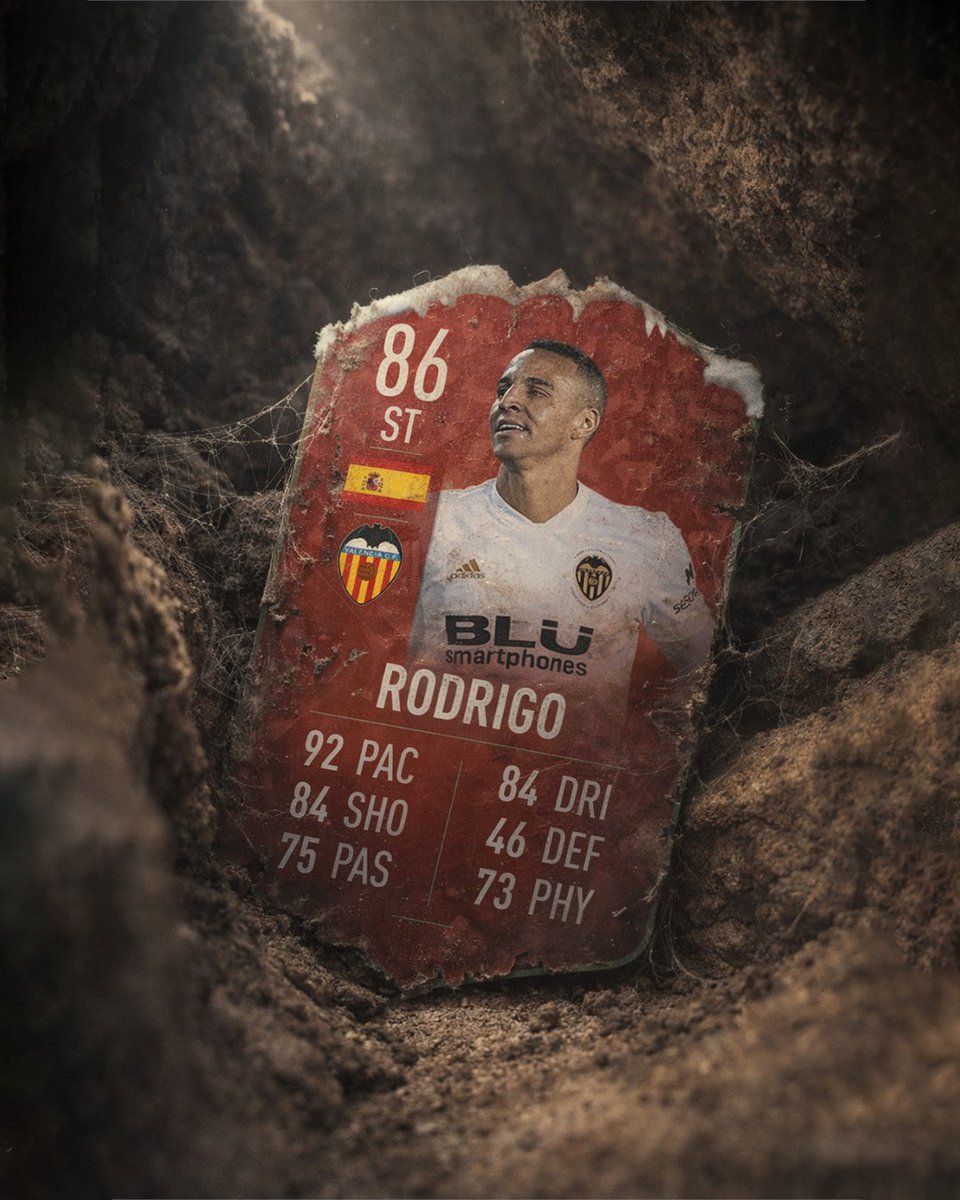 DDesiigns's tweet image. Forgotten Fifa Cards. A Thread. Part 2🕊️🥀