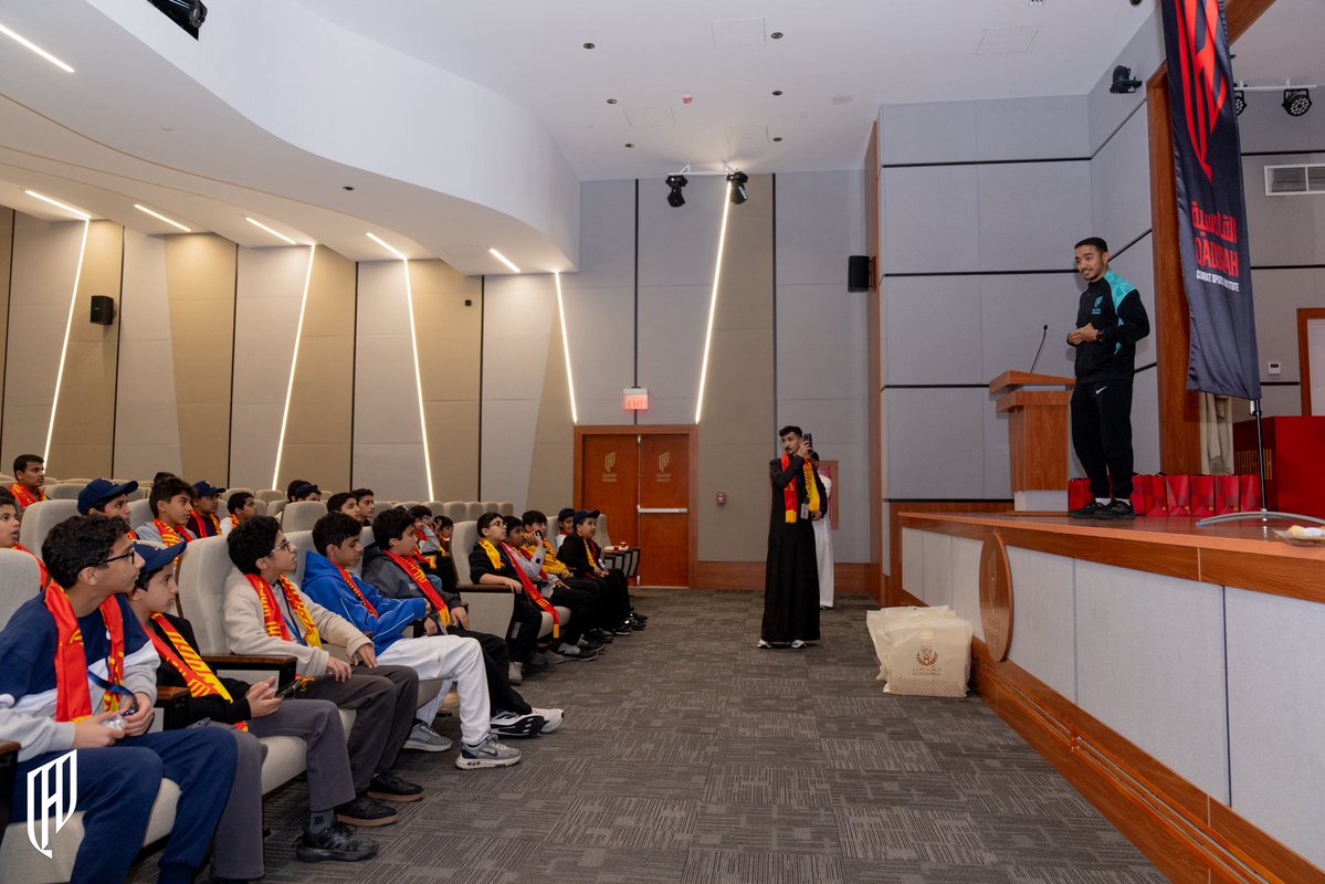 QADCommunity's tweet image. ضمن برنامـج واثـق .. "أحمد الجوهـر" مدير لعبة الجـودو قدّم دورة لجمـعية "ريادة" ❤️📸

#القادسية