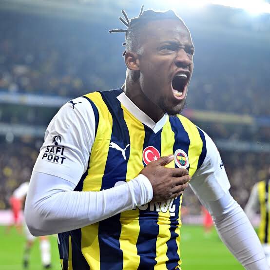 🚨Michy Batshuayi: 

"Fenerbahçe ve Galatasaray sizi istiyorsa, gitmeniz gereken yer mutlaka Fenerbahçe olmalıdır. Fenerbahçe mutluluktur." 

(Sky De)