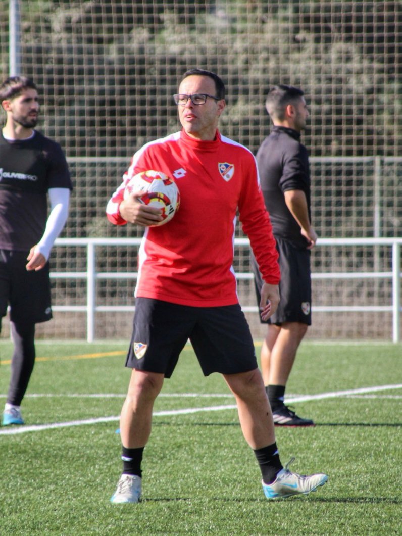 🔵🔛 𝑼𝒏 𝒏𝒖𝒆𝒗𝒐 𝒄𝒐𝒎𝒊𝒆𝒏𝒛𝒐.

#EsLoQueEres 💙