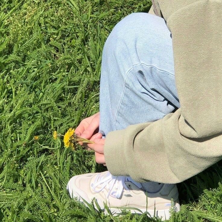 :-)
When you have a good heart you don't 
lose people, people lose you.

เมื่อคุณมีหัวใจที่ดี คุณไม่ได้สูญเสียใครไป
แต่เป็นคนอื่นต่างหากที่สูญเสียคุณ.

#แคปชั่นภาษาอังกฤษ  #คําคมความรู้สึก 
#คําคมภาษาอังกฤษ  #แคปชั่นความรู้สึก