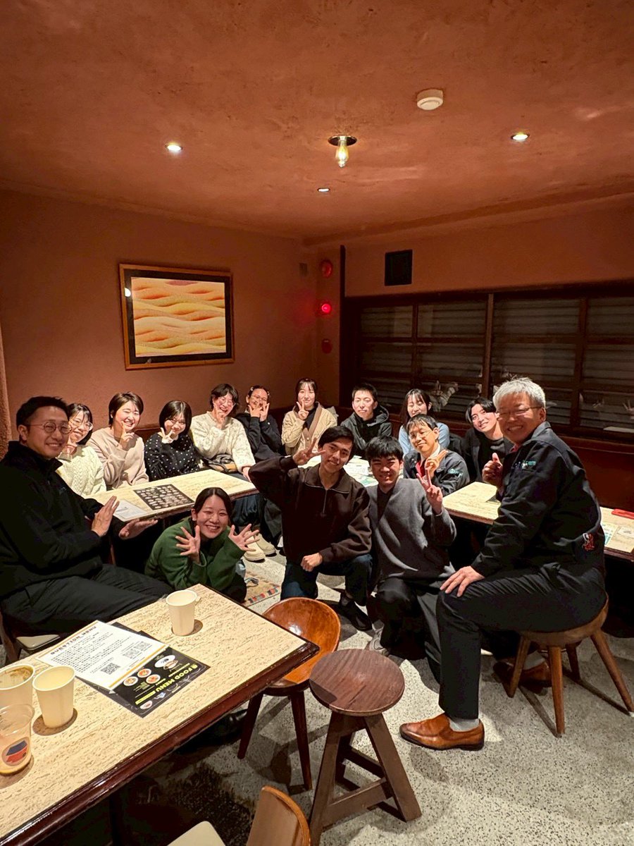 本日はMEETUP-静岡を開催しました！

MEETUPは弊社主催のイベントで「大学生と社会人が対等に、そして自由に話せる場」をテーマに、就活やインターンシップに関する悩み相談はもちろん、働くことや仕事への考え方、価値観など社会人と学生がざっくばらんにお話ができる場、時間になっています