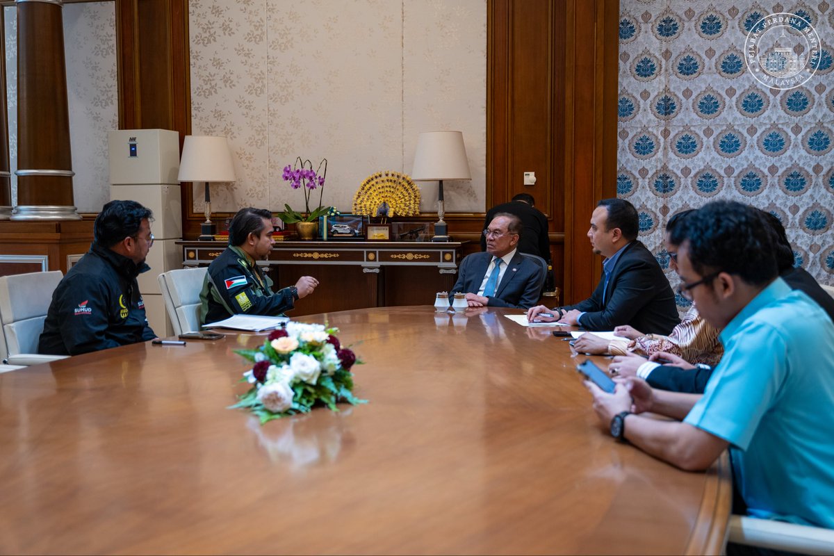 Anwar Ibrahim tweet media