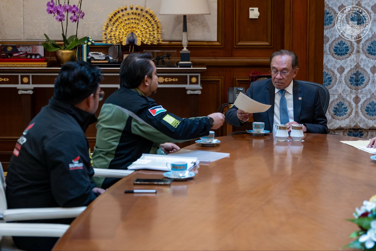 Anwar Ibrahim tweet media