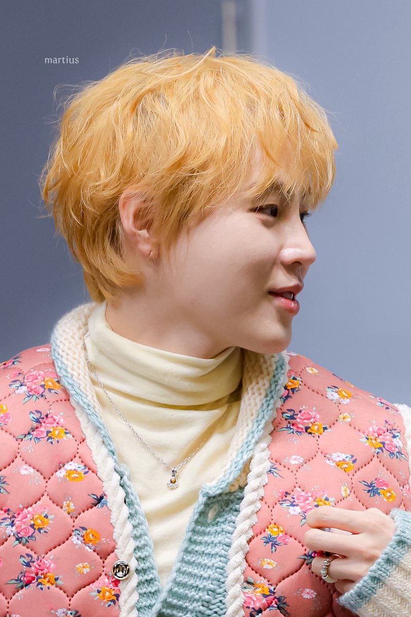 martius0322's tweet image. 260111 위드뮤 시그 팬싸 

이거 맞아여?? 
역시 패완얼.. 

#하성운 #HASUNGWOON
#河成雲 #ハソンウン
#Tell_the_World 
@gooreumseng