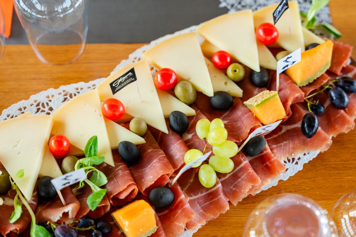 GligoraCheese's tweet photo. U najbolje plate ide #gligora sir . 🧀❤️ https://t.co/zlIVMxqfhB
