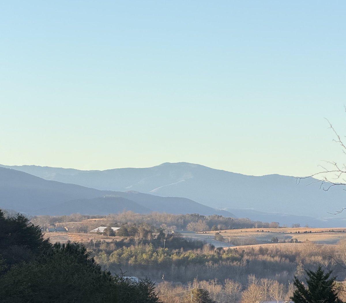 CrystalSeth's tweet image. GM from East TN ☀️