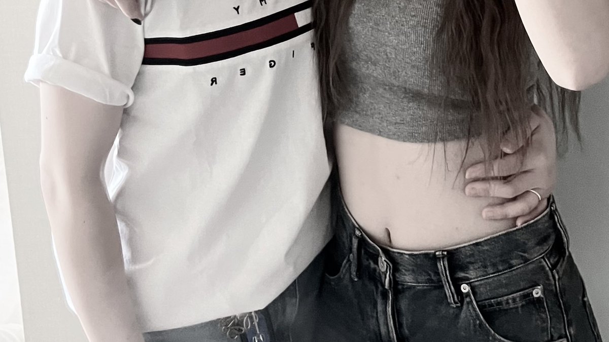 腰に手回してくるこの感じも大人っぽくてえろくてだいすき