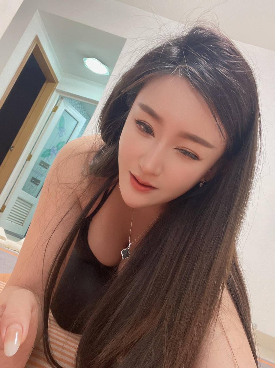 SWSNCC's tweet image. 连云港

大号:@EllaDrake180249

或者主页✈️更精彩

江苏

回首往事，日子中竟全是斑斓的光影，记忆的屏障中，曾经心动的声音已渐渐远去。

点头像简介玩我

连云港市东海县晶牛广场