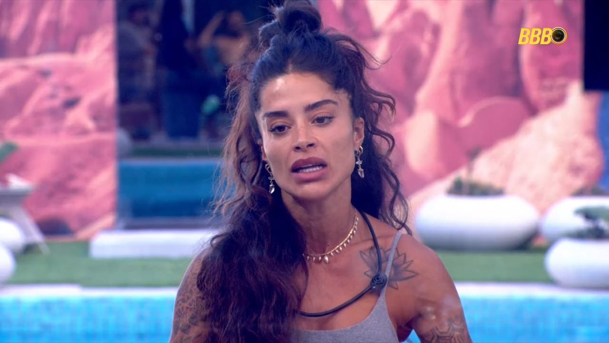 SeriesBrasil's tweet image. Aline Campos (ex-Riscado) pede que respeitem a mudança do seu nome:

"Eu peço que me chamem de Aline Campos, mas se você me respeita e gosta de mim, me chama de Aline Campos ou Aline. [...] Riscado é riscado, tem cortes, riscos... o Campos é campos... campos floridos." #BBB26