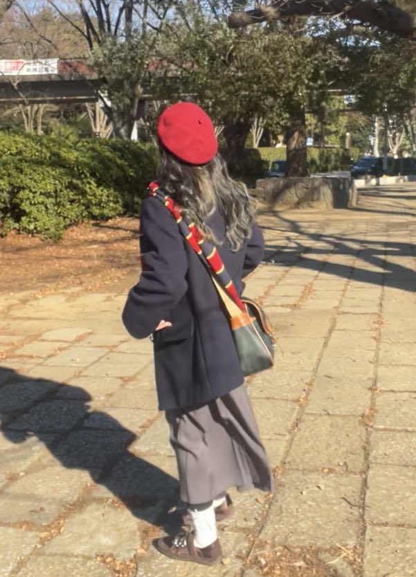 nohoho__n_'s tweet image. 紺に赤を合わせるのめちゃくちゃ可愛いからみんなやって🥹
#日常垢  #服