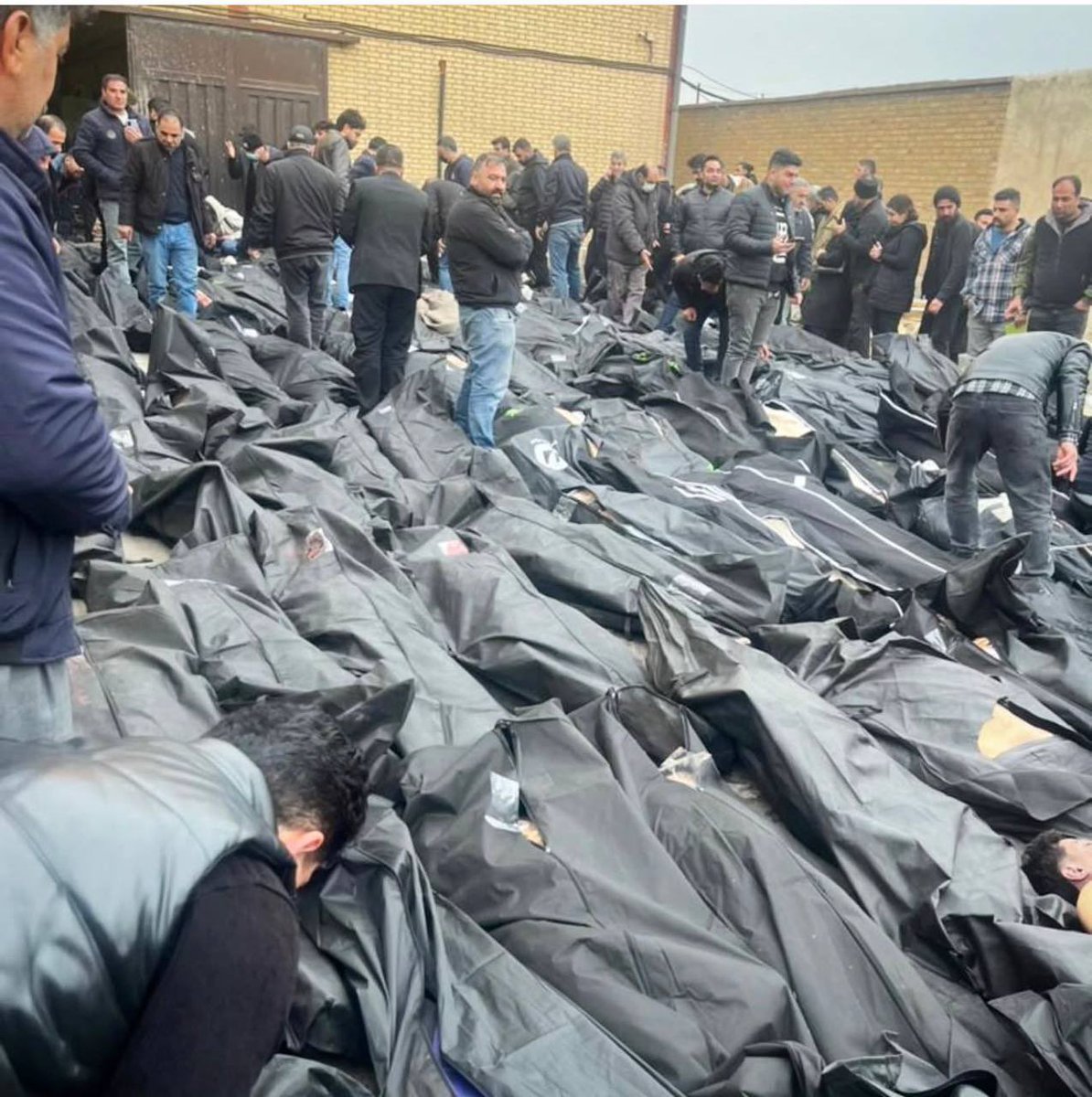 RealRobertRM's tweet image. 🔴 Breaking News 

In a direct challenge to the media blackout, leaked images of protesters killed by the Iranian regime have surfaced in international media, transmitted via Starlink’s internet service after authorities imposed a nationwide internet shutdown in an effort to…