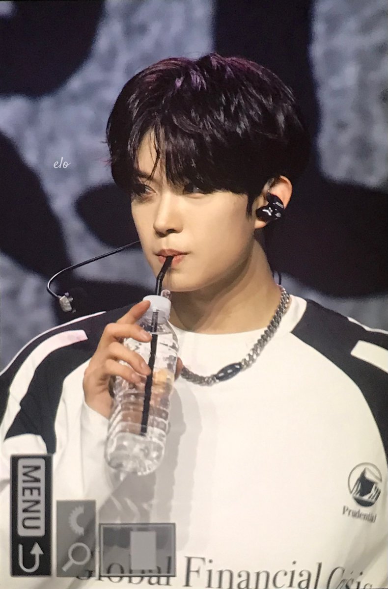 ๐๐๐ tweet media