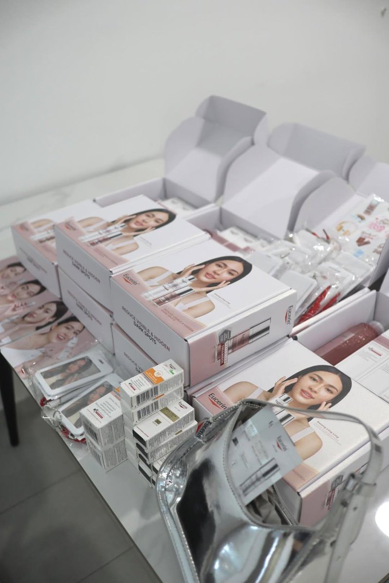 faridantr's tweet image. Eucerin For lingling kwong 🫶🤏 
lingling kwong For Eucerin 💥😳

#linglingkwong #หลิงหลิงคอง
@linglingsirilak