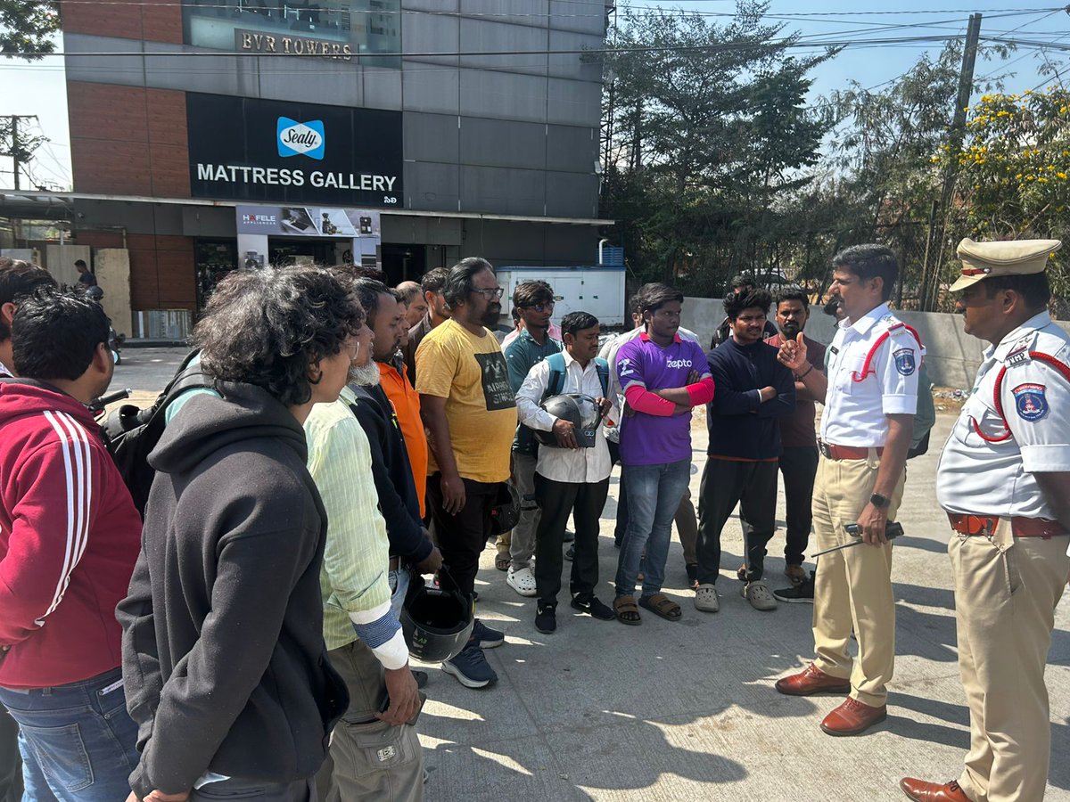 GACHIBOWLI TRAFFIC POLICE tweet media