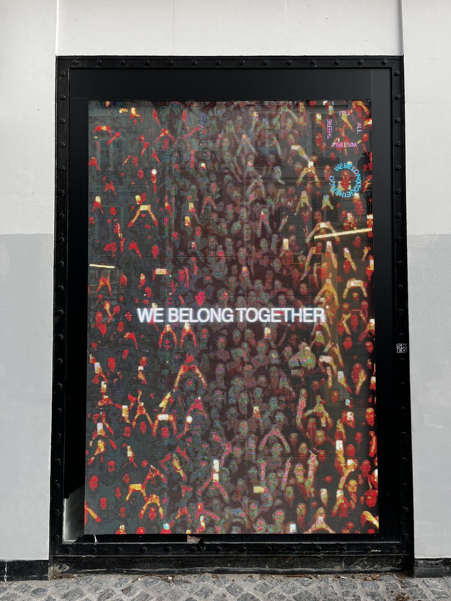 HS_News_'s tweet image. WE BELONG TOGETHER 

Paris 🇫🇷