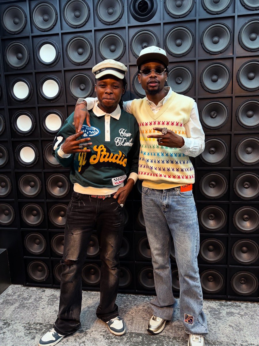 Zamosings's tweet image. Been a minute on here, hope the algorithm will be kind this time. Rt 🐈‍⬛