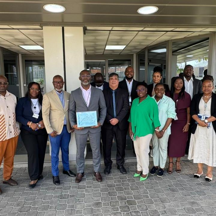 maritimafrica's tweet image. Angola - Certificação ISO 14001 valida a gestão ambiental do Porto de Luanda

maritimafrica.com/pt/certificaca…

#Ambiente #Certificação #ISO14001 #PortodeLuanda #Angola #Noticias