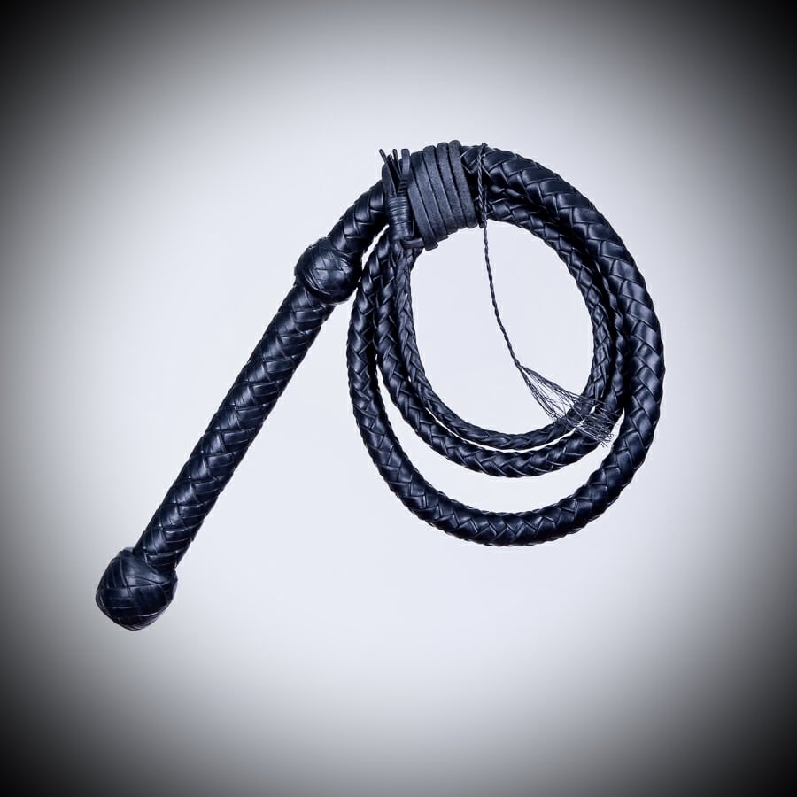Cada látigo es un encargo único
Desde mini látigos hasta Bull Whig profesionales, hechos a mano

Trabajamos piel de becerro y con la exclusiva piel de canguro australiana

📩 Encargos abiertos

#ELWhipmakers #BullWhip #CustomWhips #HandmadeWhips #LeatherCraft #KangarooLeather