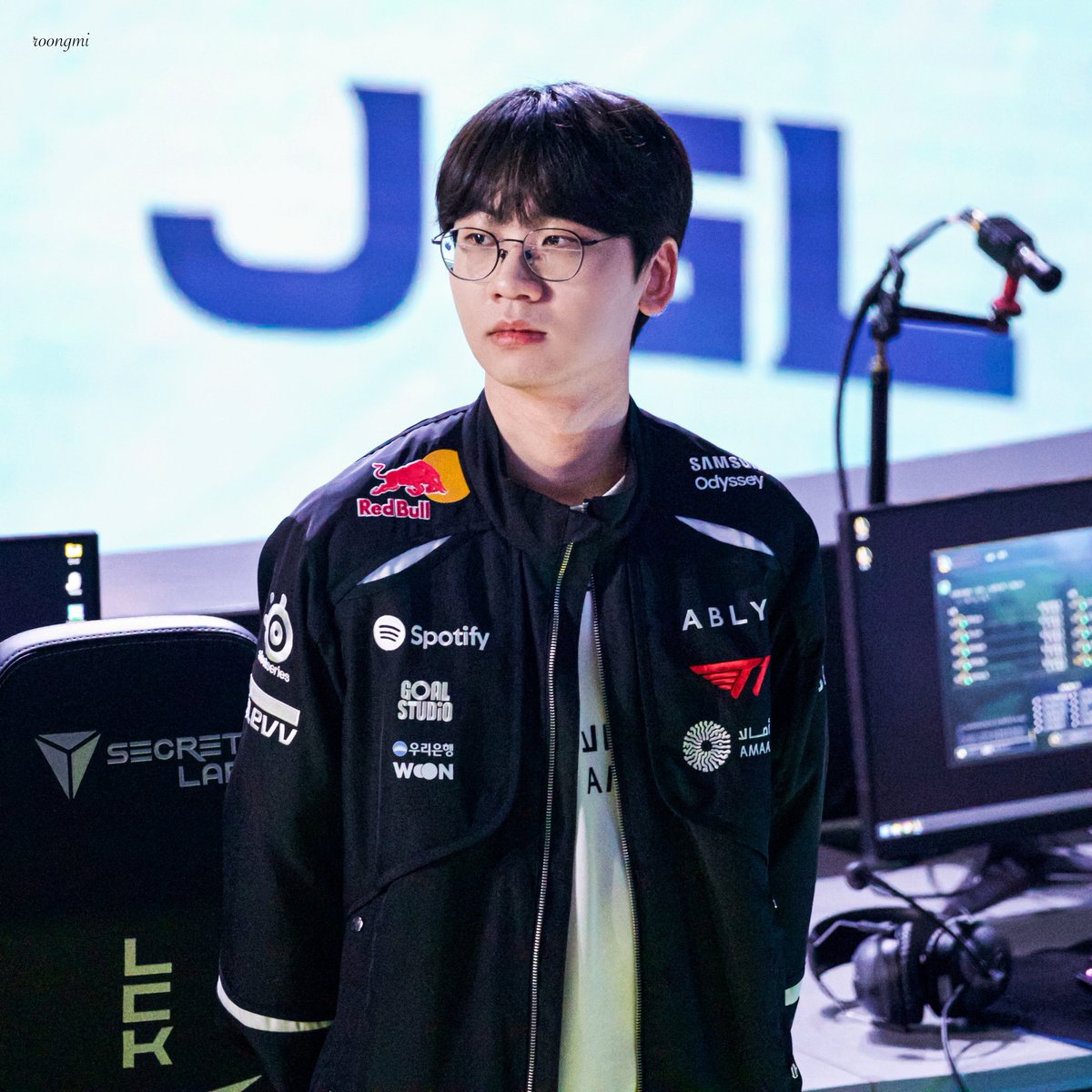 roongmi__s2's tweet photo. 260109 LCK SEASON OPENING

#DORAN #도란 #최현준 https://t.co/hTY3iB7uam