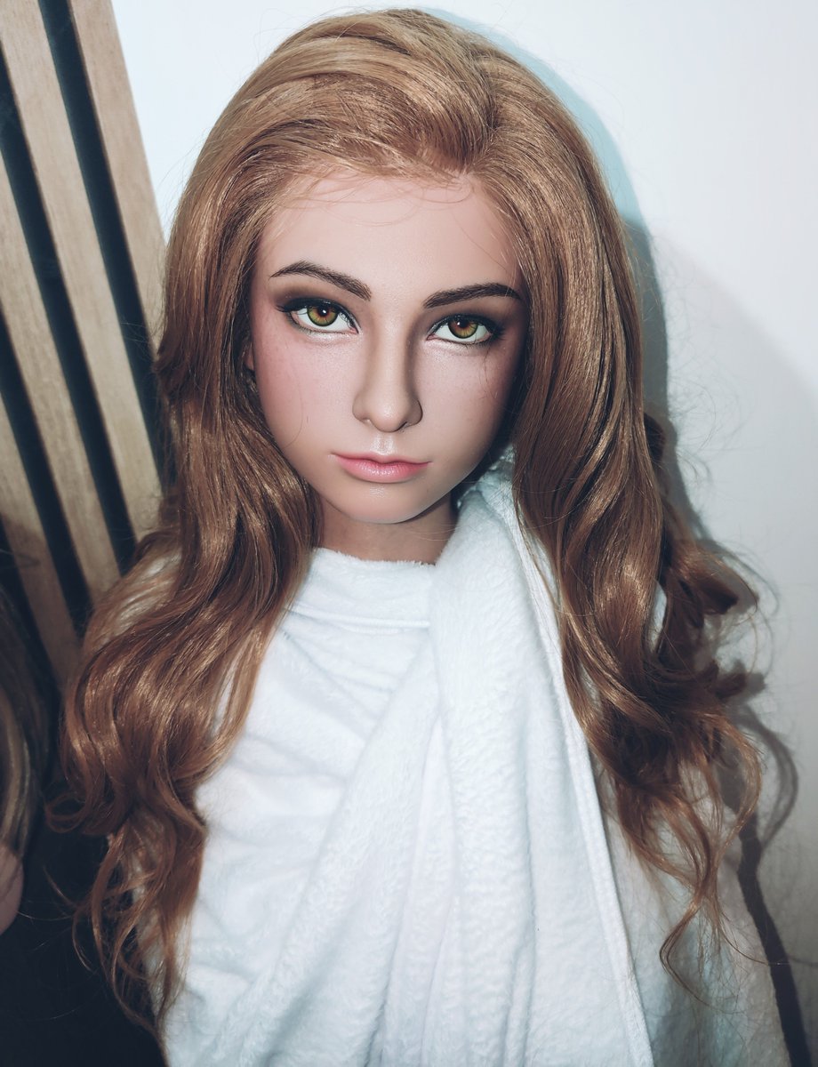 OneDailyPics69's tweet photo. Unboxing today my New beauty from @Avantdolls , ultra light doll, and very  soft!

Realistic skin texture, and more, coming in the review ☺️
Model 157E

#avantdolls #fullsilicone #sexdoll https://t.co/moTzRw18M2