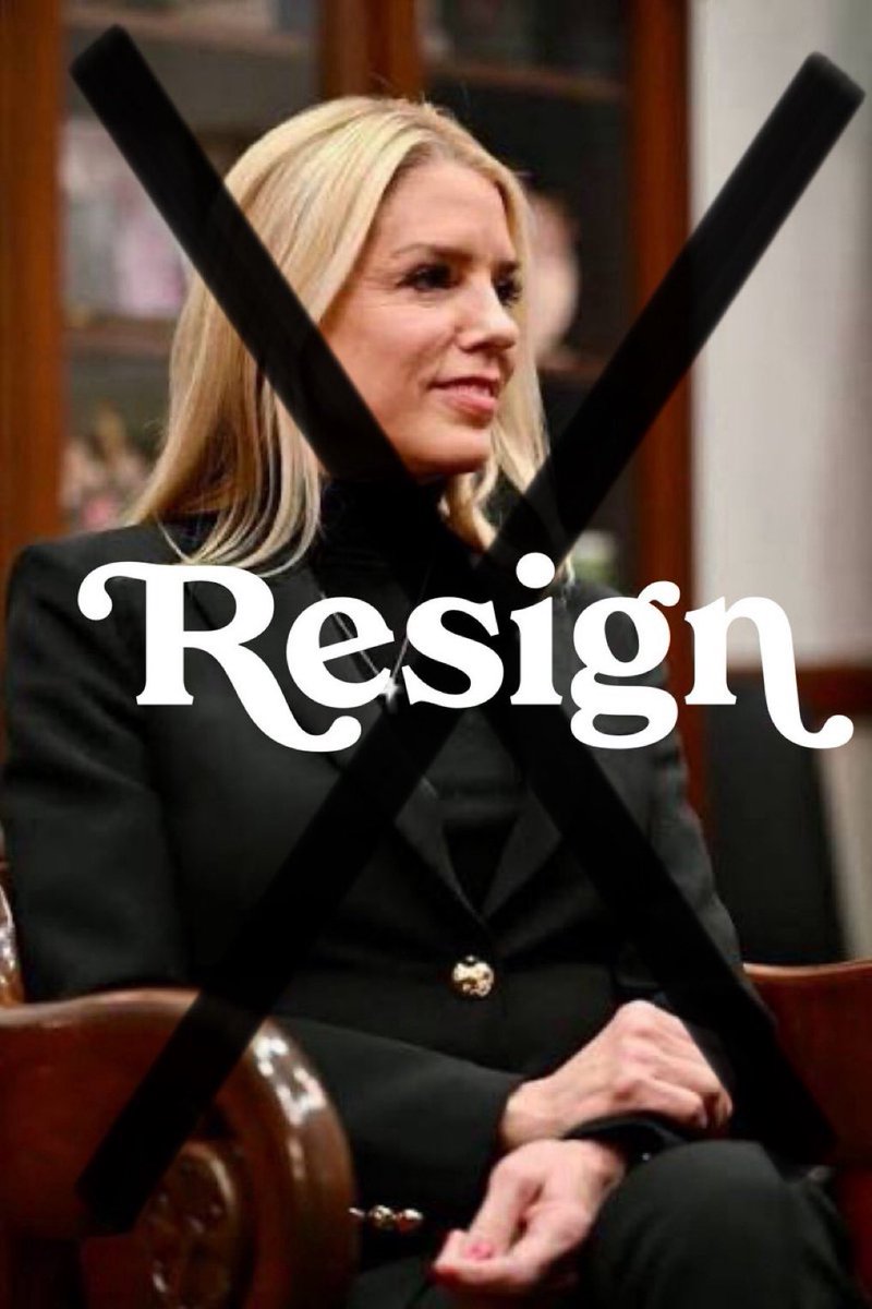 FFT1776's tweet image. Pam Bondi, I am so sick of posting about you.

What’s happening with the Swamp?

We want arrests and prison! 

The same as would happen to us!  Nothing less.