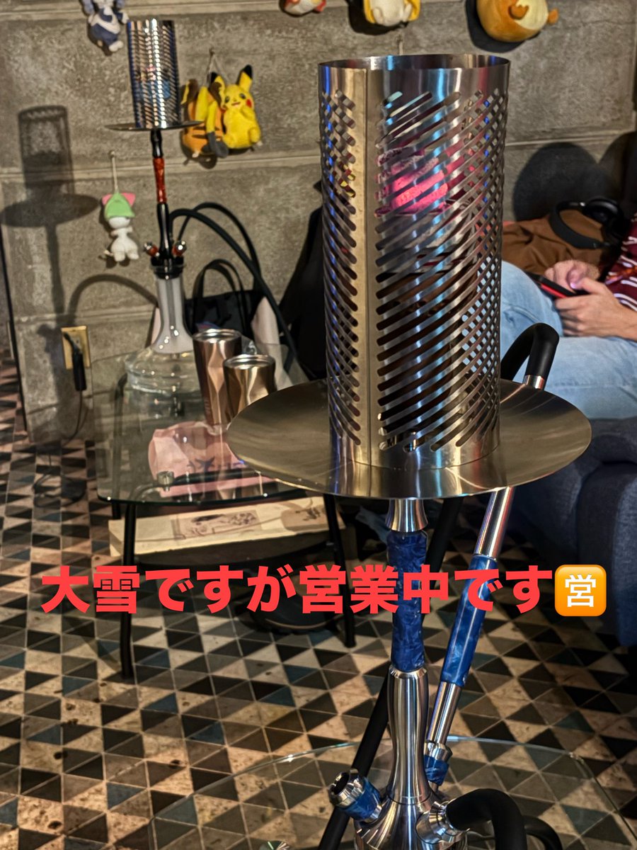こんばんは⭐️シーシャカムイです。

またまた大雪☃️ですが今日も元気に営業中です。

たくさんのご来店お待ちしてます😎