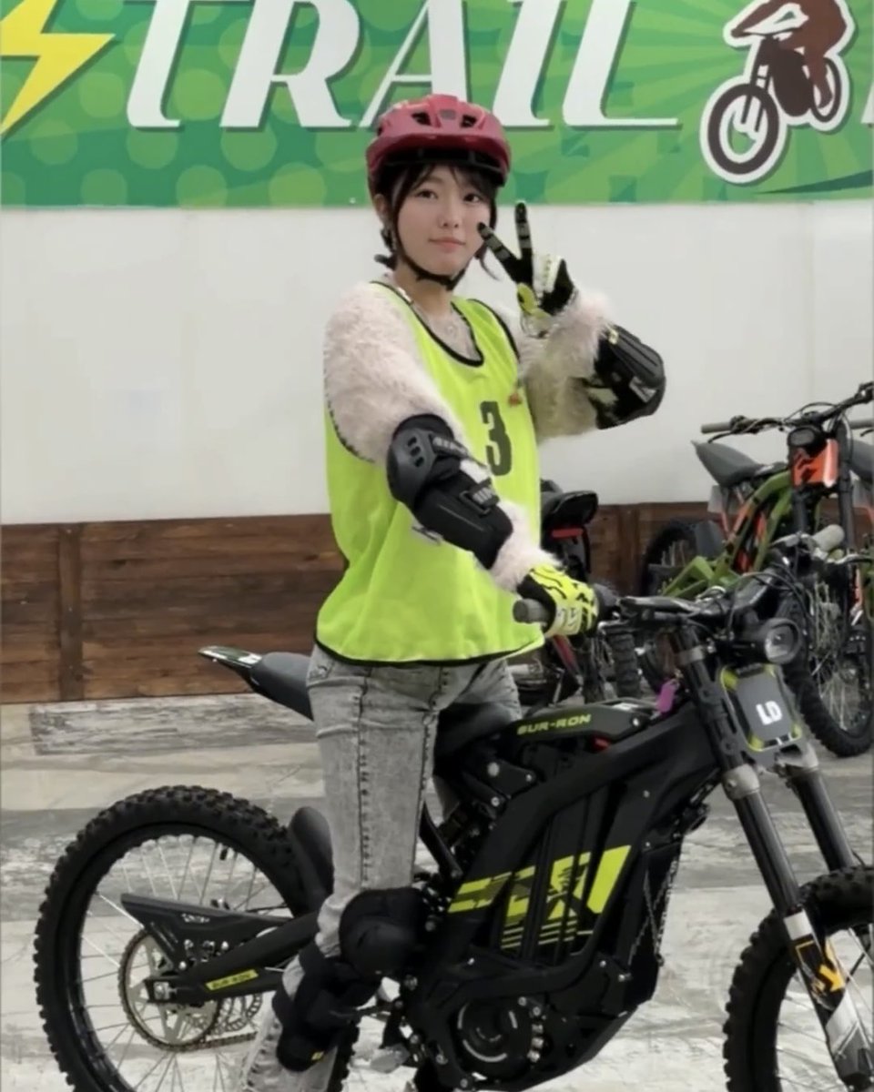 coco_room04's tweet photo. 初の電動バイク🏍 https://t.co/fw6bEy8ha2
