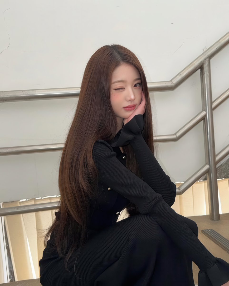 wonyoungdollz's tweet image. So pretty