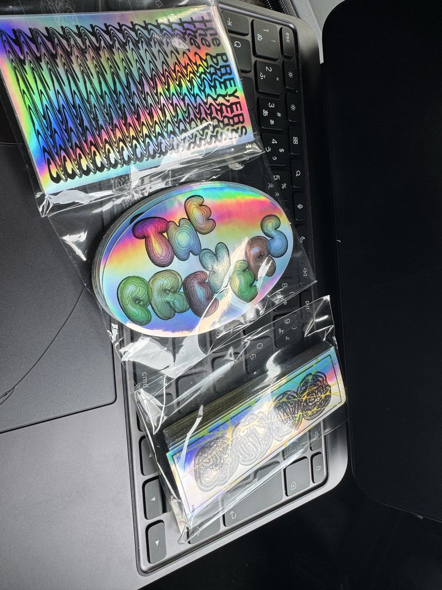 TheLOVERS_sako's tweet image. ステッカーセットできた