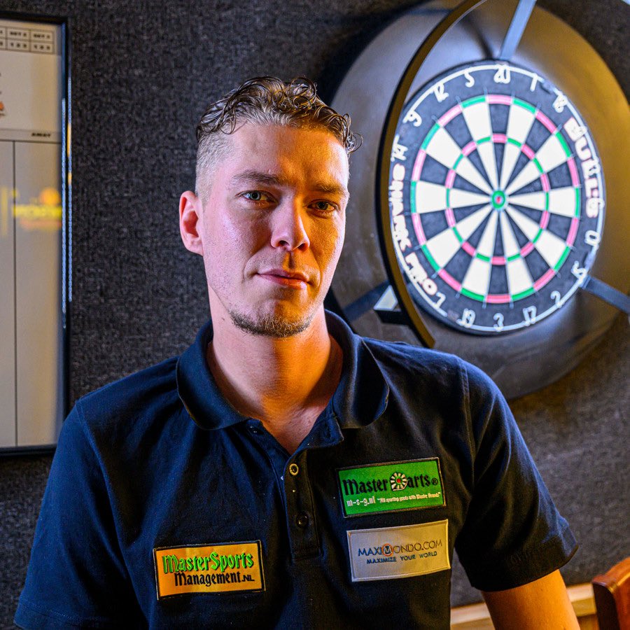 Dutch Darts tweet media