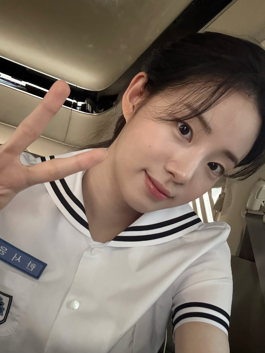 서유니 보러 영화관 매일 출석 중...