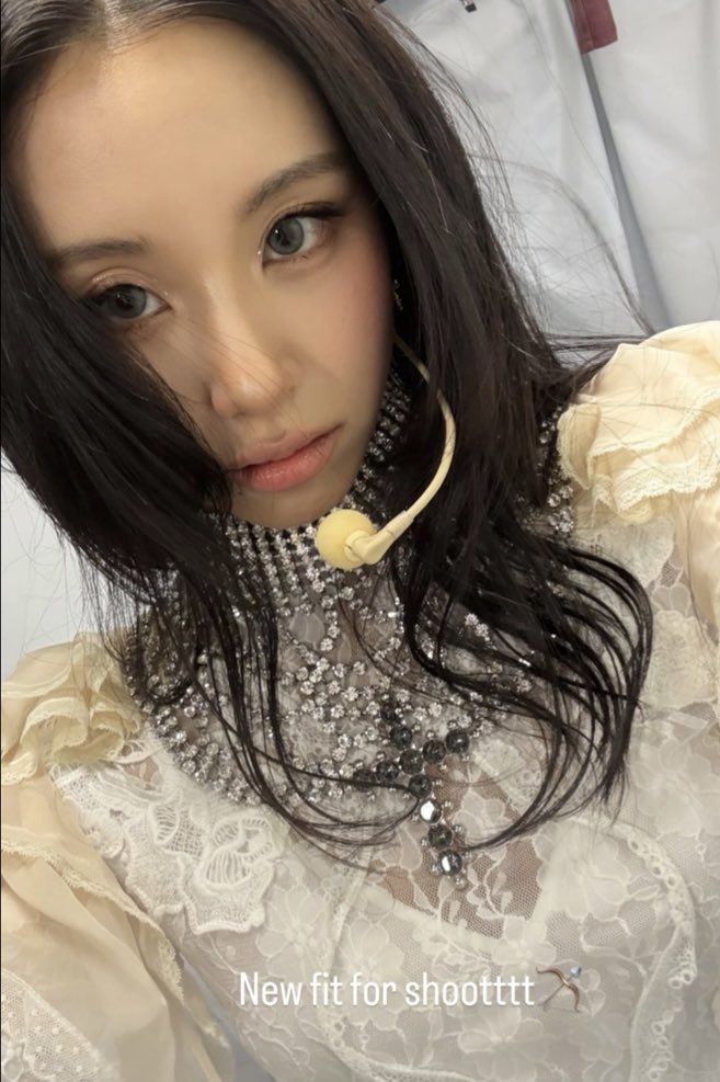 chaeyoung archive tweet media