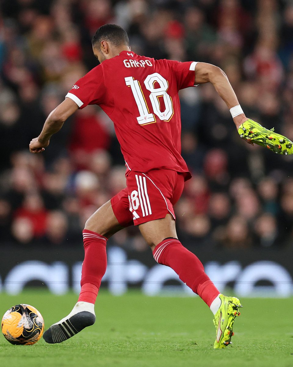 premierleague's tweet image. No boot, no problem 🥾😅

@LFC