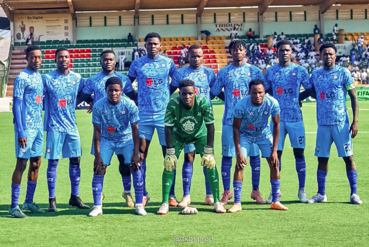 Ce mardi 13 janvier 2026, nous jouons notre 10ème journée à Sokodé contre UNISPORT de la localité.
Tous derrière les #bleusdelacapitale  pour la victoire.

#VIVAFILANTEVIVA 
<a href="/FtfTogolaise/">FTF-Fédération Togolaise de Football</a>
#D1Lonato 
<a href="/EtoileLome/">ETOILE FILANTE (SHOOTING STAR)</a>
#shootingstar